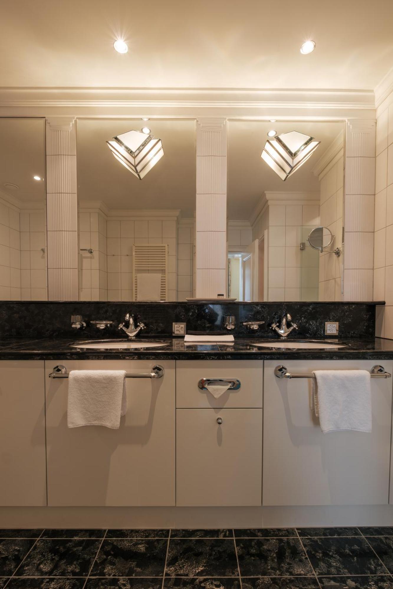 Palais Suite